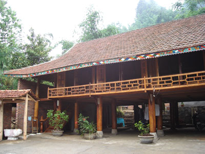 Nhà sàn truyền thống của người Tày ở Nà Hang (Tuyên Quang)
